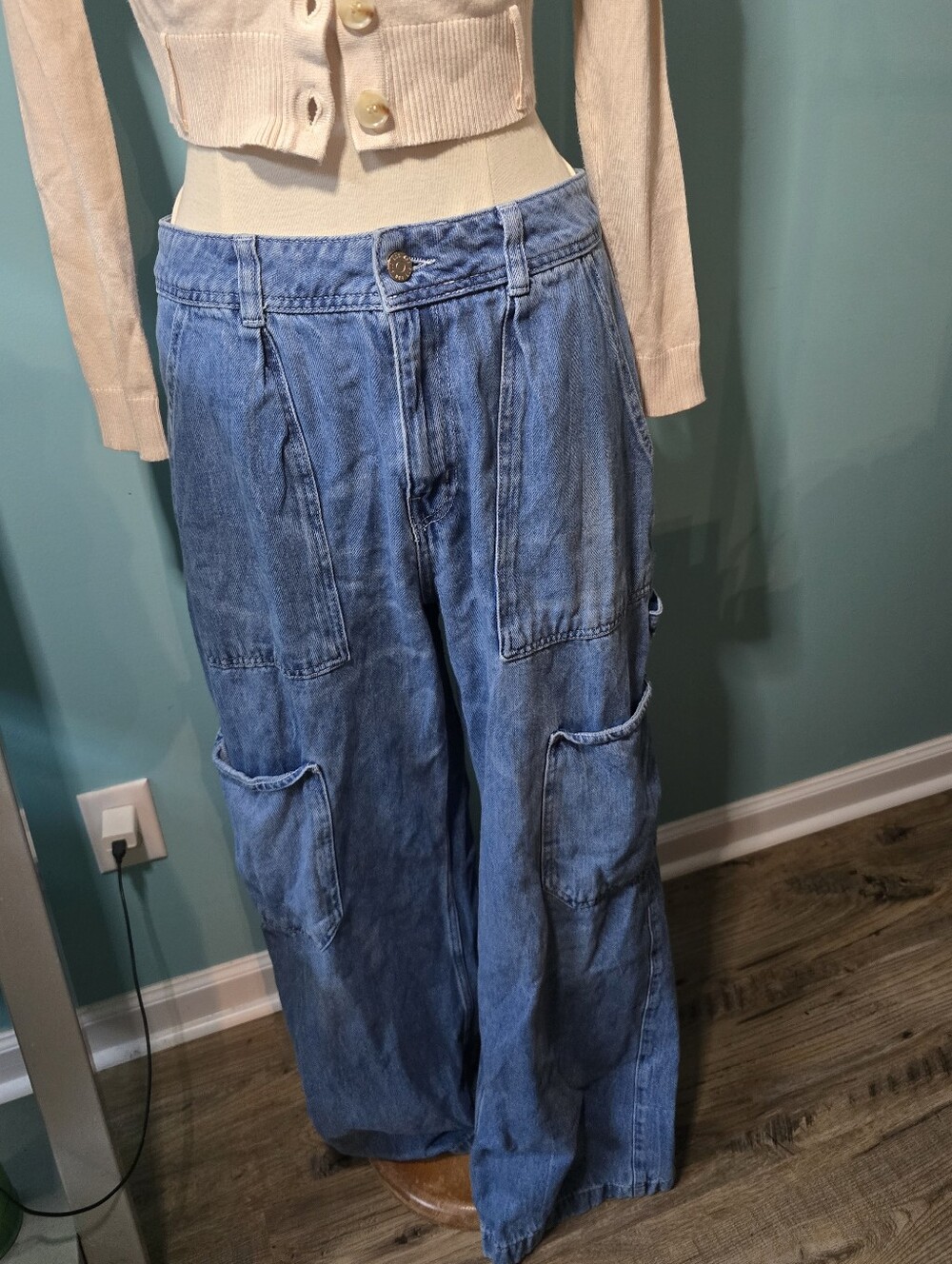 BDG Juilian Wide-Leg Cargo Denim Jeans